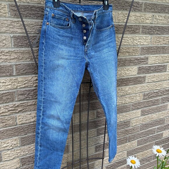 Levis 501 slim denim jeans W26 L28 - Picture 1 of 4